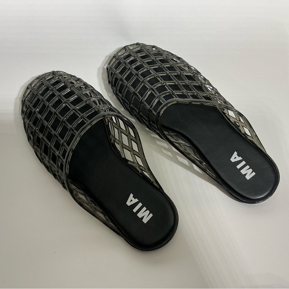 MIA Women's Black Mesh Jelly Slip On